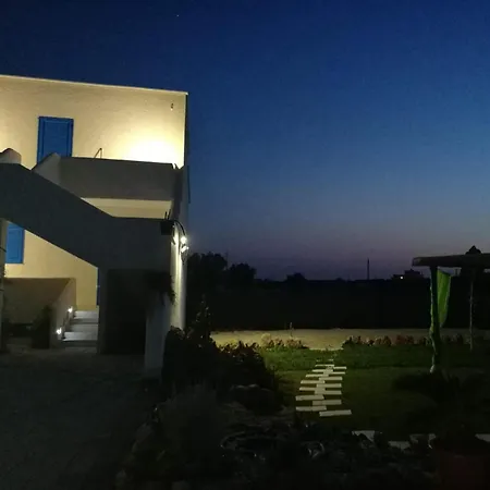 Via Parmenide - 2 *